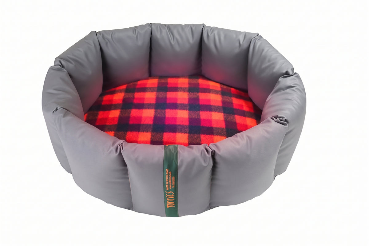 CLEARANCE : Extra Large, Full Nest, Wipe Clean Grey with Bright Autumn Check