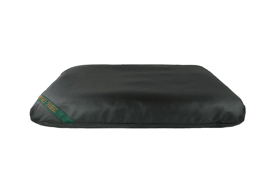 (Black)