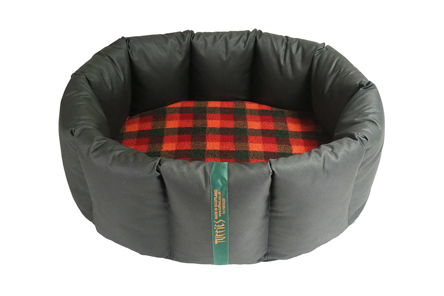 (Full Nest Black with Autumn Check)