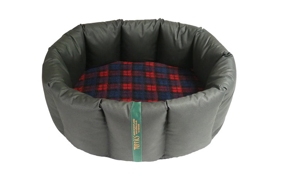 (Full Nest Black with Red Tartan)