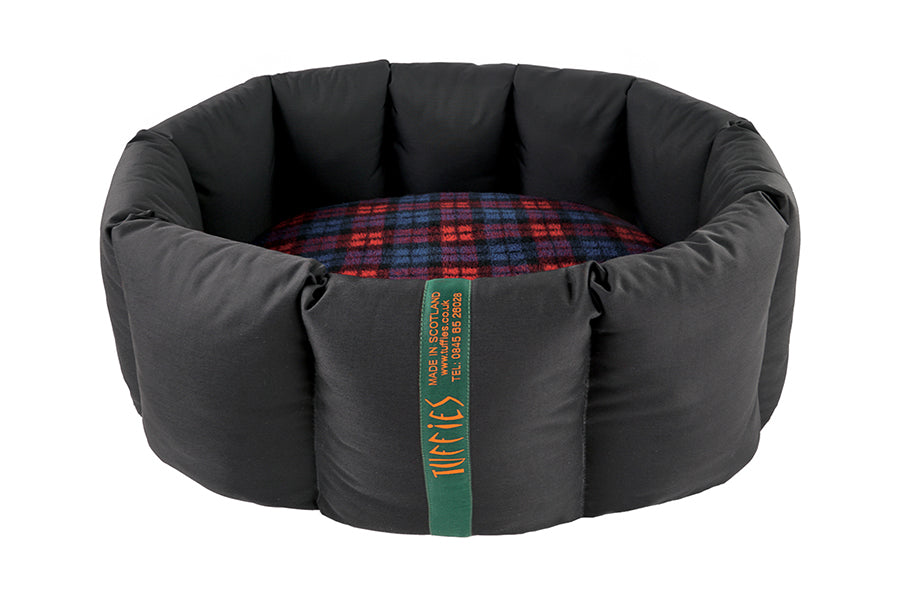 (Full Nest Black with Red Tartan)
