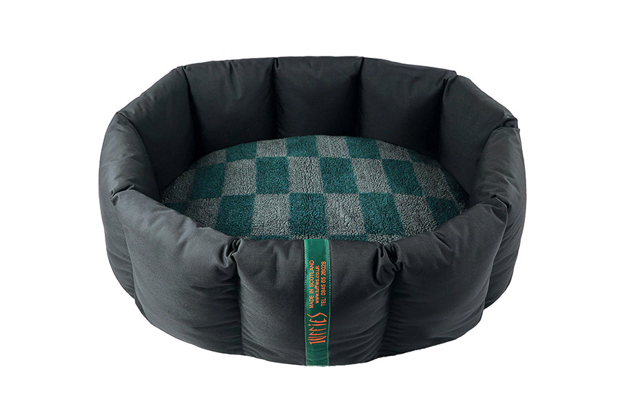 (Full Nest Black with Wild Storm)