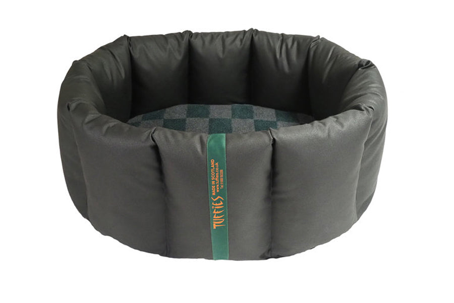 (Full Nest Black with Wild Storm)