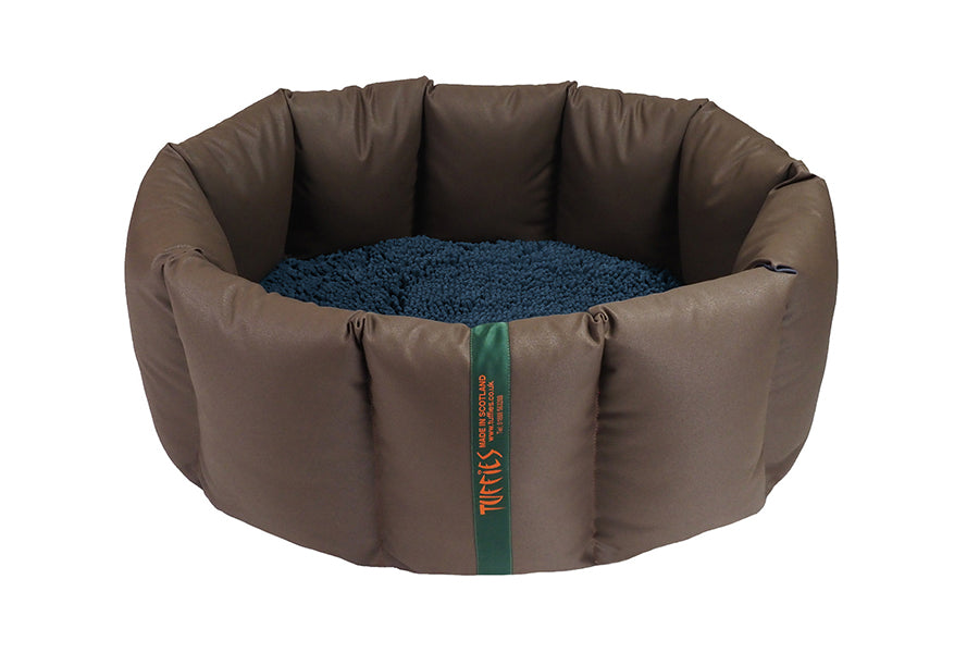 (Full Nest Chocolate with Navy Dog Dryer)
