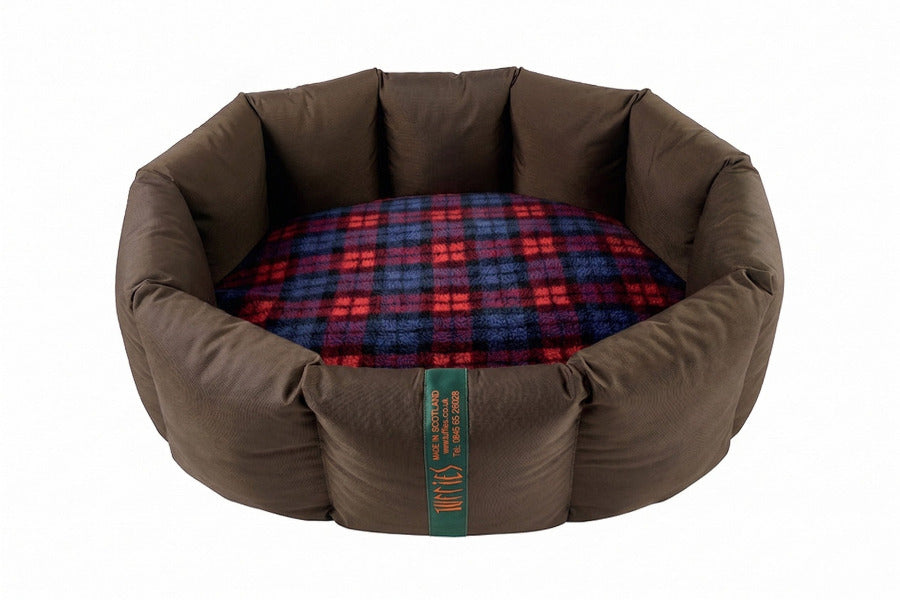 (Full Nest Chocolate with Red Tartan)