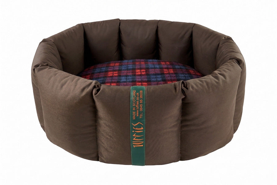 (Full Nest Chocolate with Red Tartan)