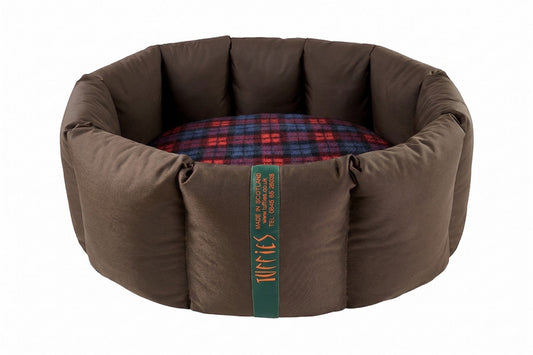 (Full Nest Chocolate with Red Tartan)