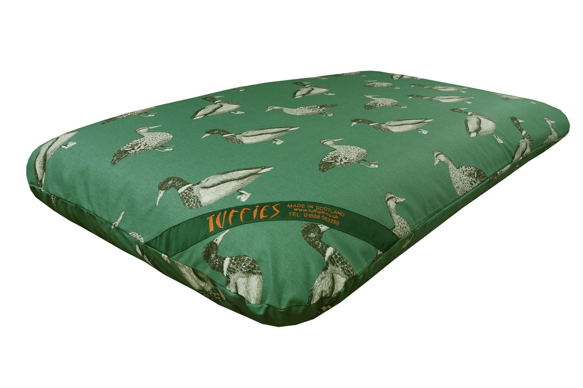 CLEARANCE : LARGE, 110 x 68 cm Twill Cover in Duck Print