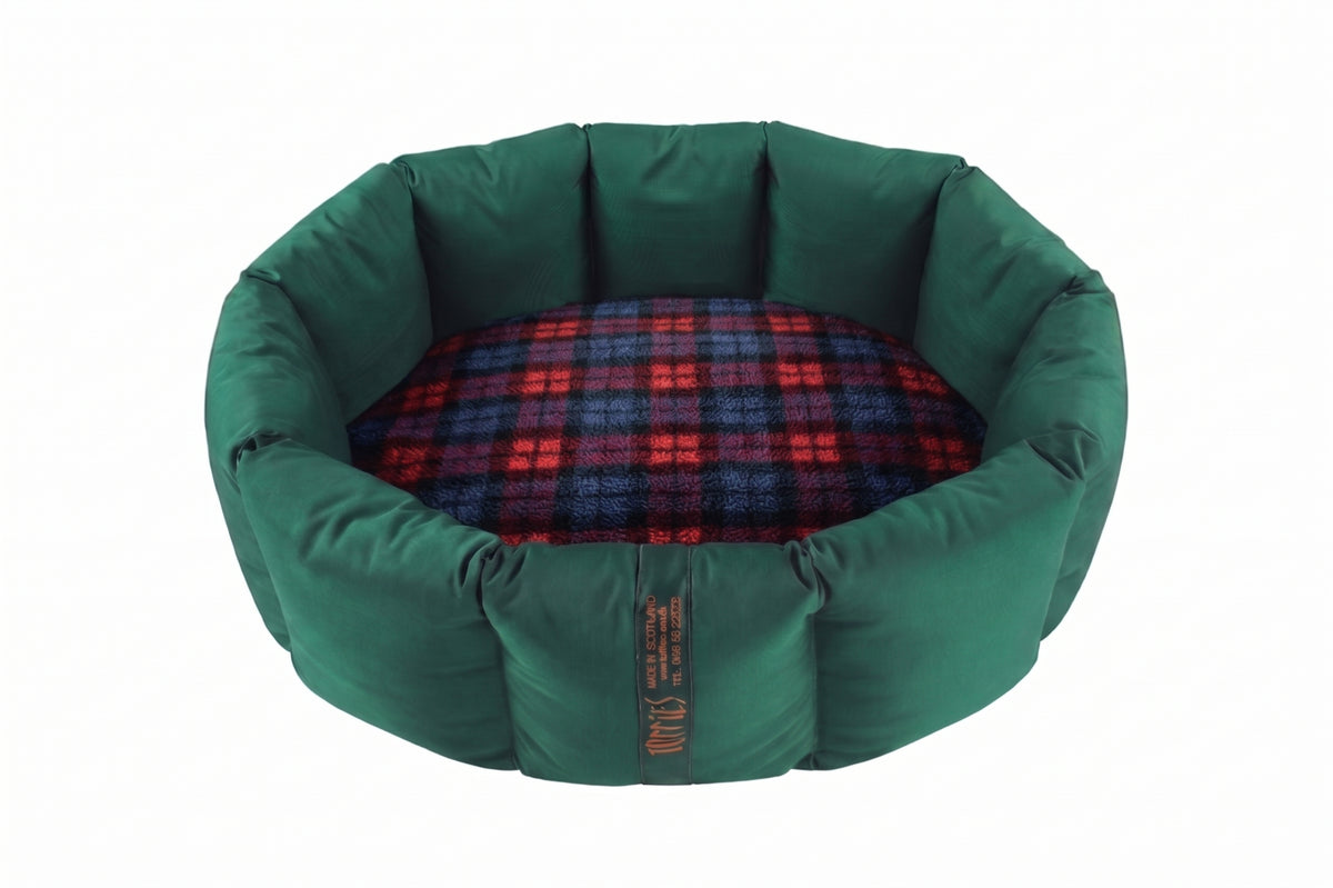 (Full Nest Emerald Green with Red Tartan)