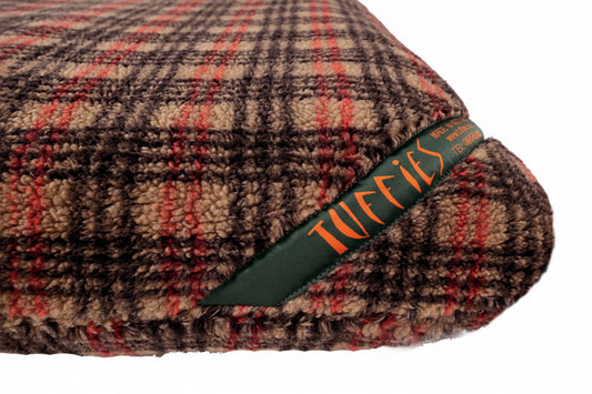 (Tweed)