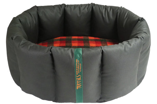 (Full Nest Black with Autumn Check))
