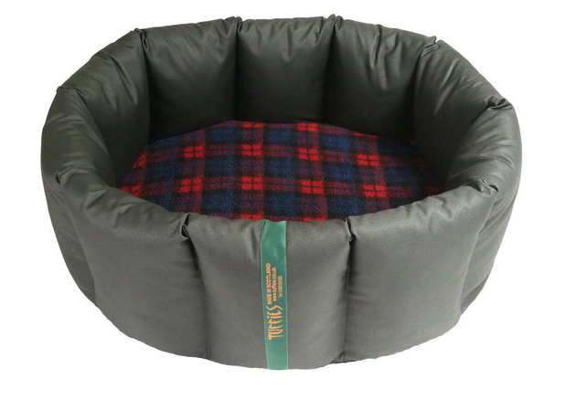 (Full Nest Black with Red Tartan)
