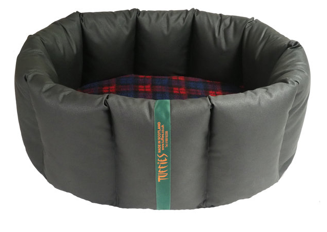 (Full Nest Black with Red Tartan)
