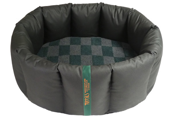 (Full Nest Black with wild Storm)